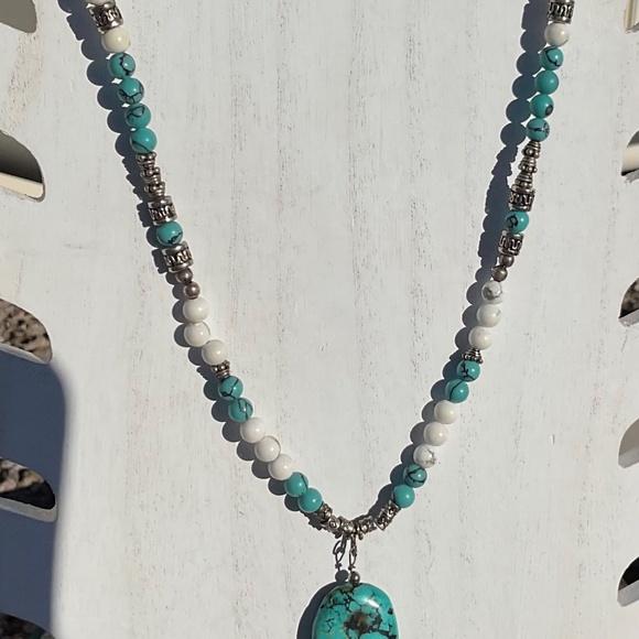 Faux Turquoise Silver Bead Necklace Pendant Howlite Fake Turquoise 20” Vintage - Picture 2 of 12